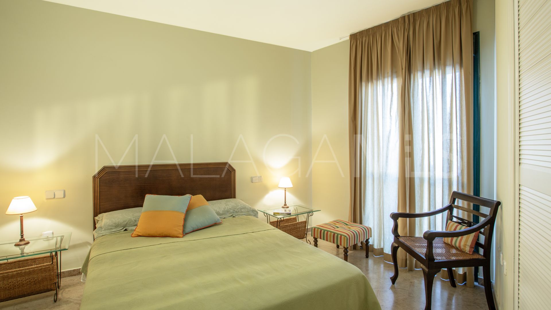 Apartamento a la venta in Los Almendros I