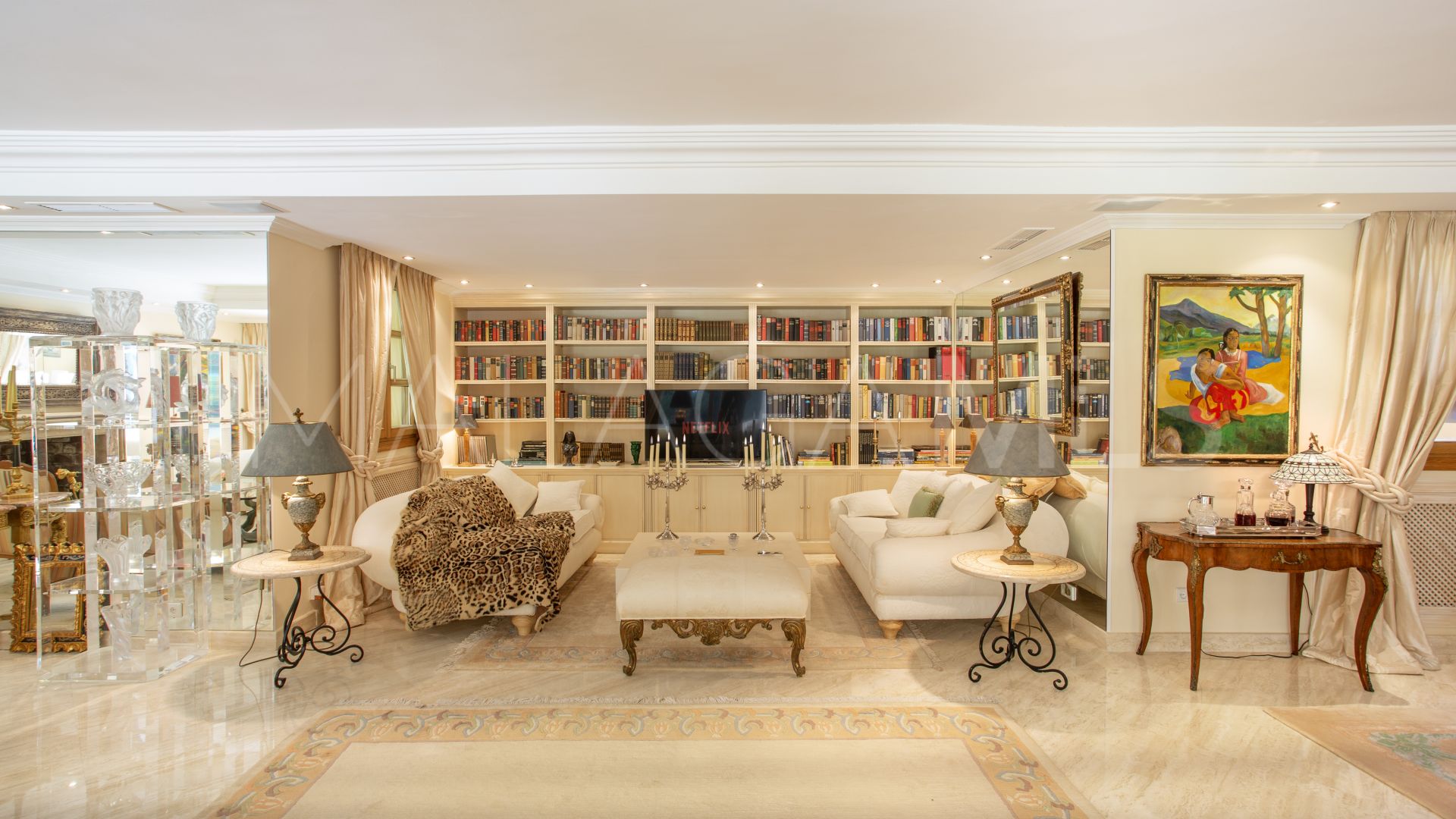 5 bedrooms villa in Nueva Andalucia for sale