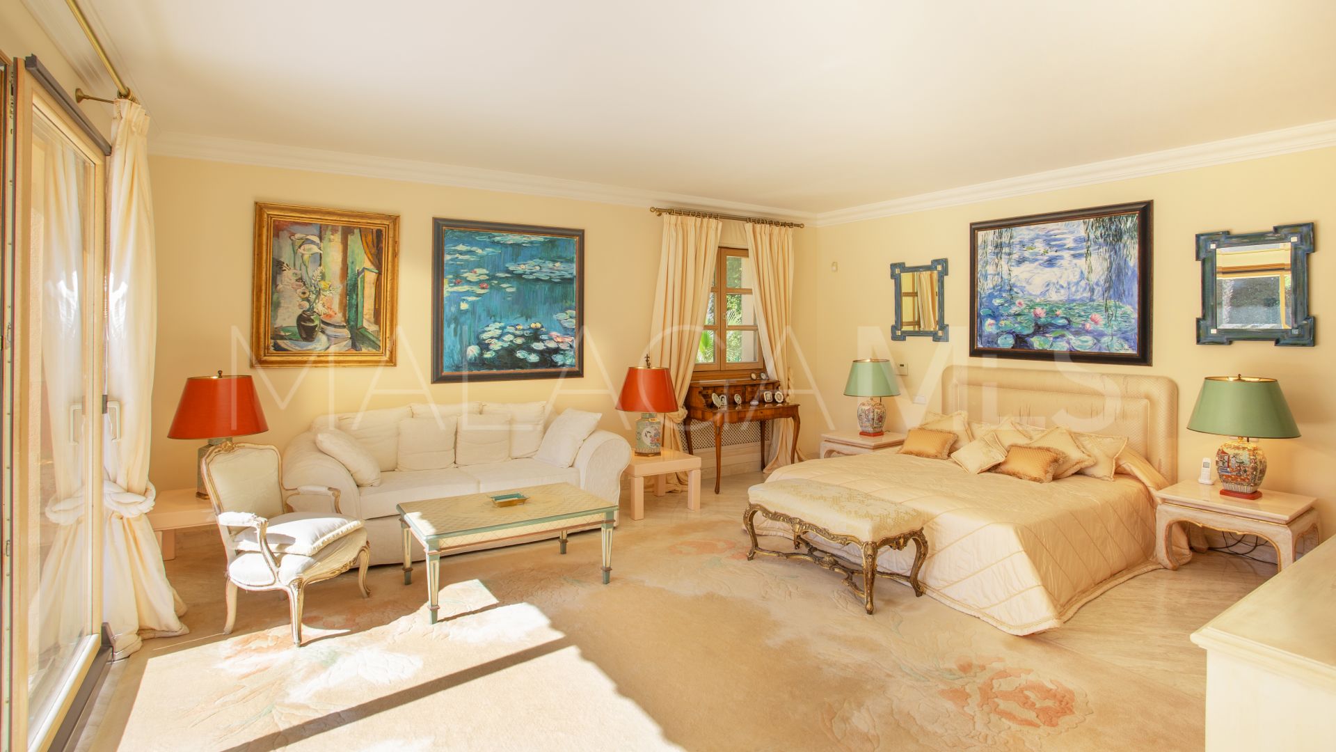 5 bedrooms villa in Nueva Andalucia for sale