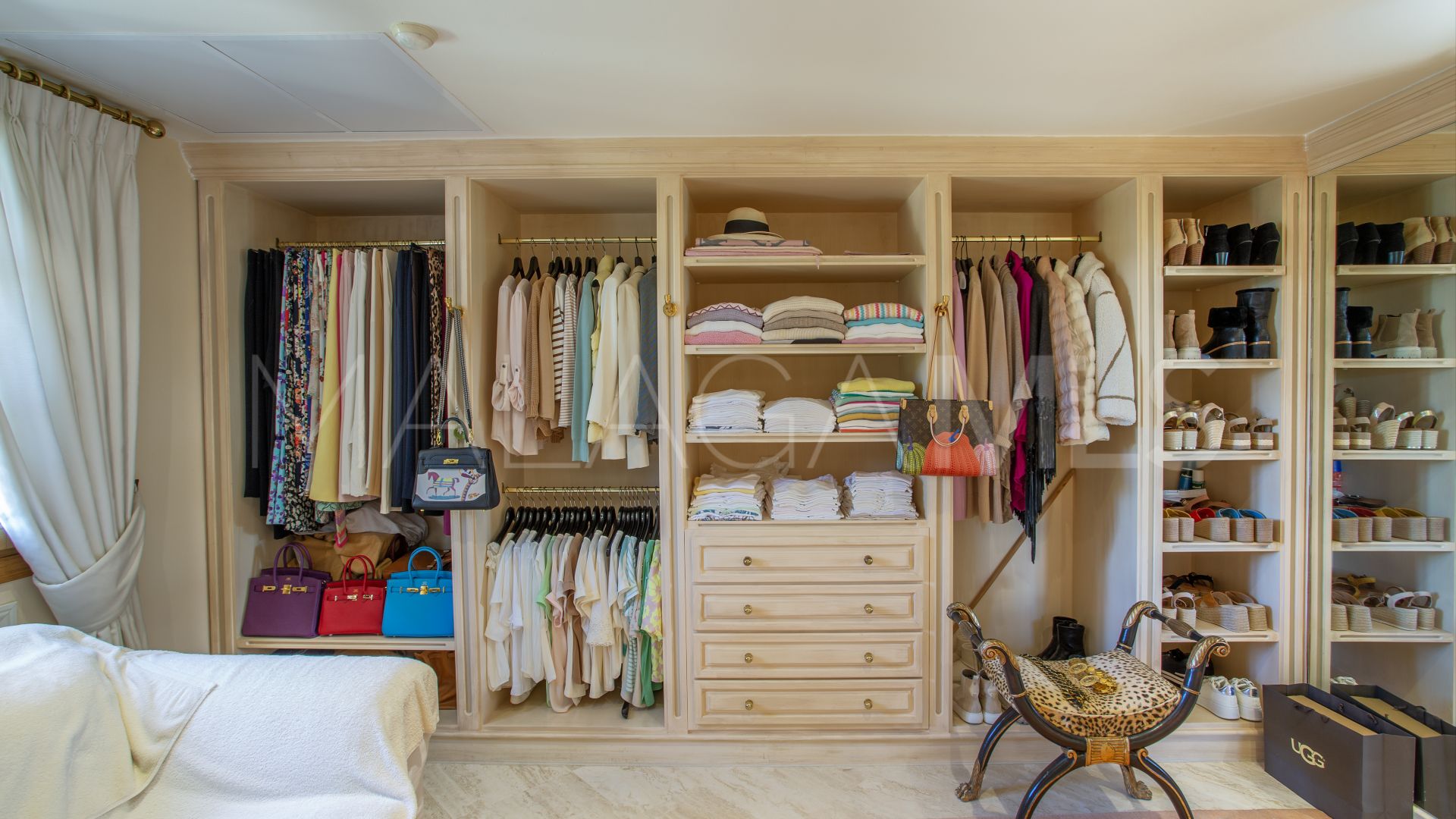 5 bedrooms villa in Nueva Andalucia for sale