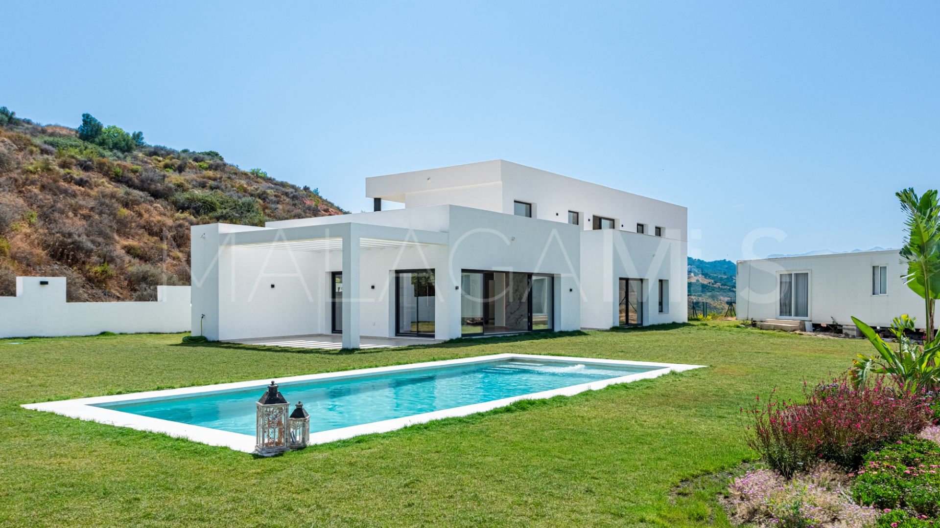 Se vende villa de 6 bedrooms in La Cala Golf Resort