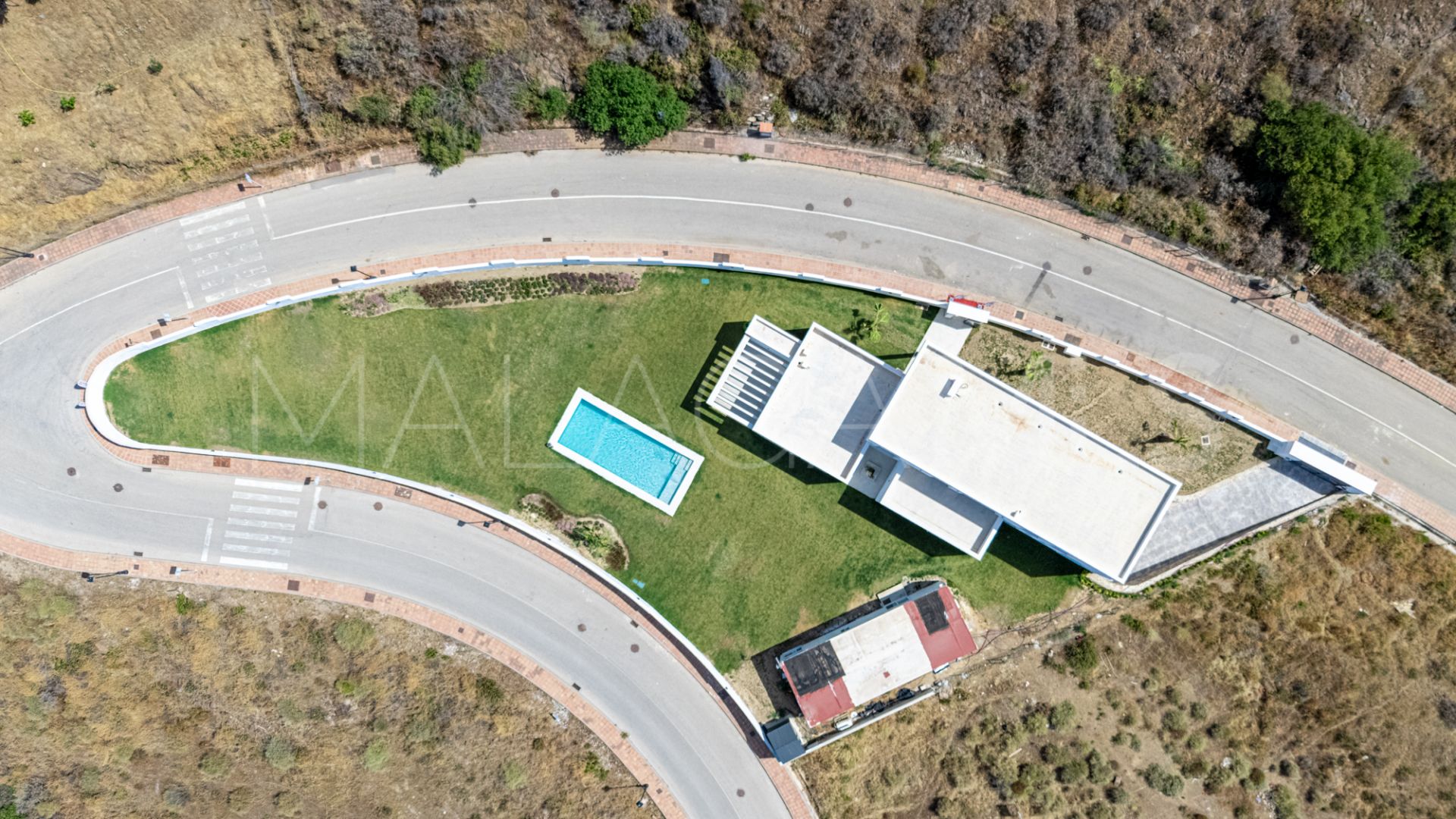 Se vende villa de 6 bedrooms in La Cala Golf Resort