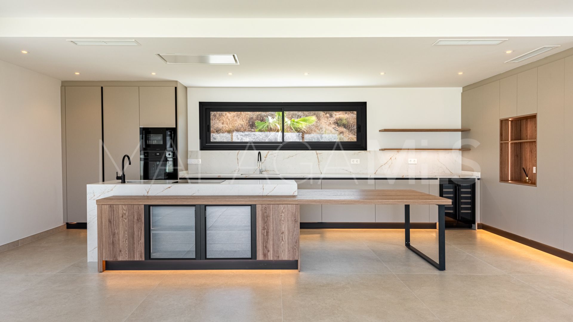 Se vende villa de 6 bedrooms in La Cala Golf Resort