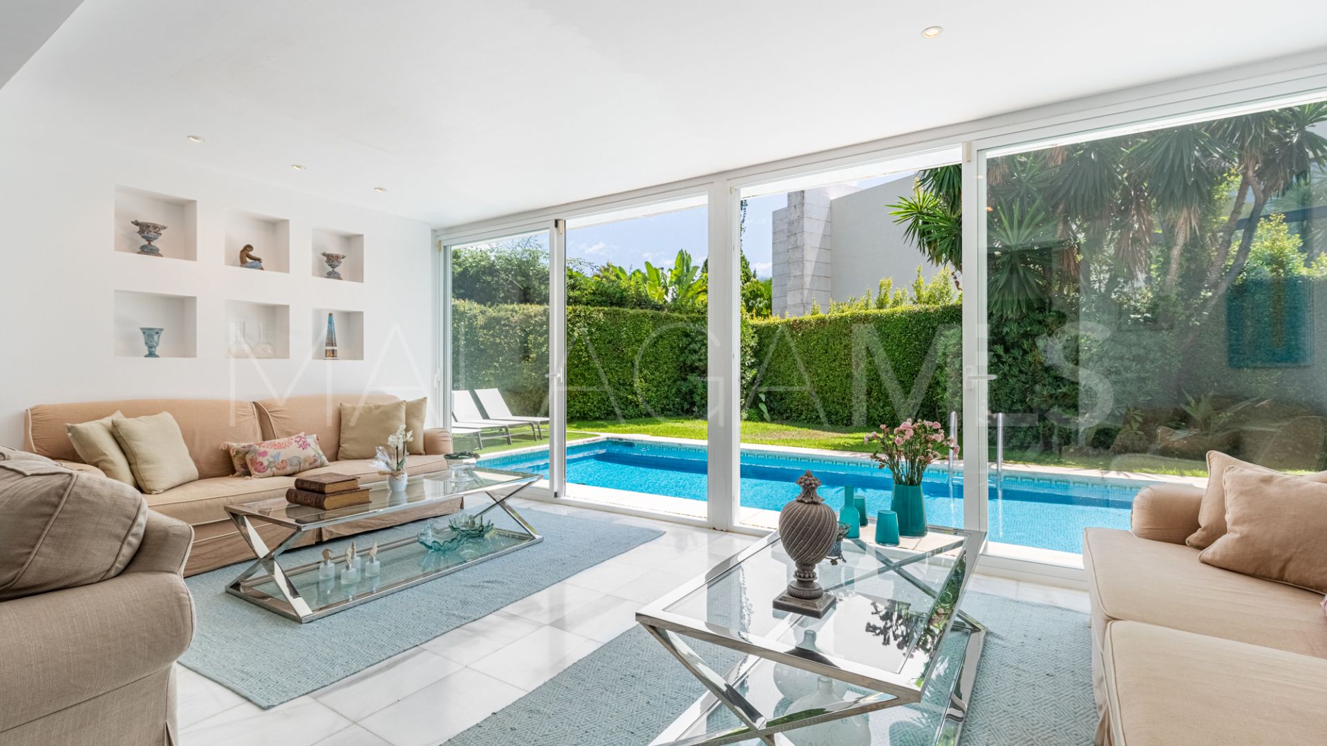 Einfamilienhaushälfte for sale in Los Monteros