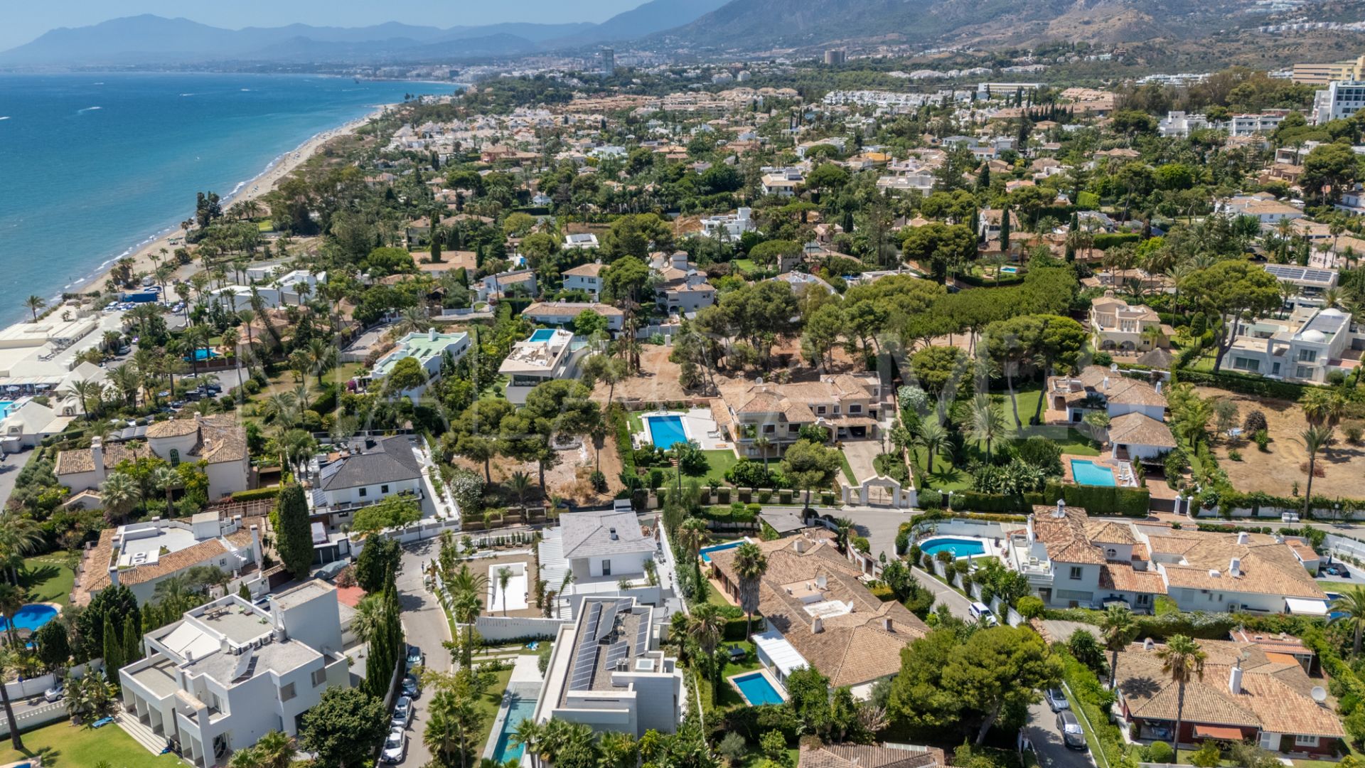 Einfamilienhaushälfte for sale in Los Monteros