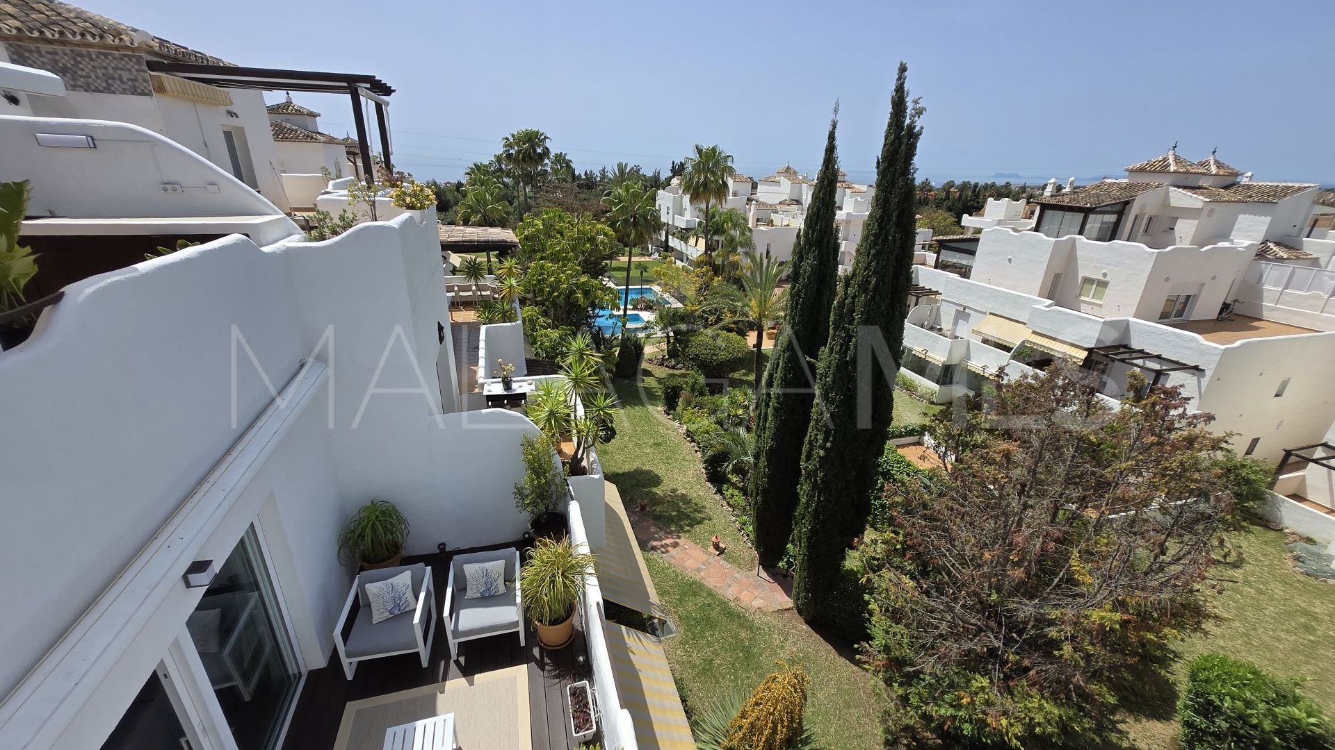 Atico duplex for sale in Jardines de Sierra Blanca