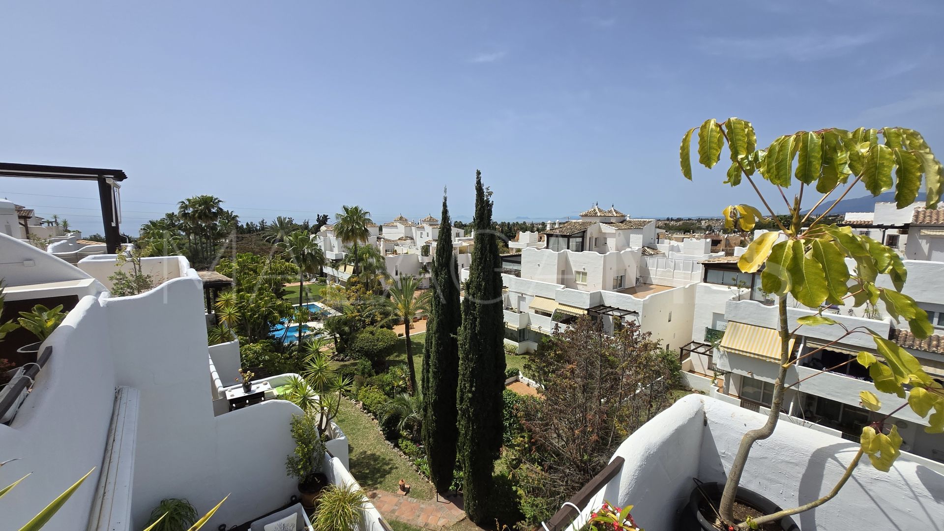 Atico duplex for sale in Jardines de Sierra Blanca
