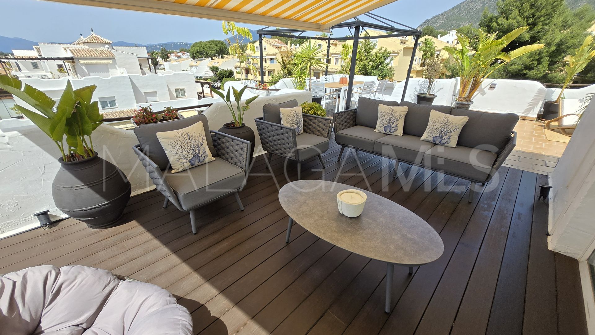 Atico duplex for sale in Jardines de Sierra Blanca
