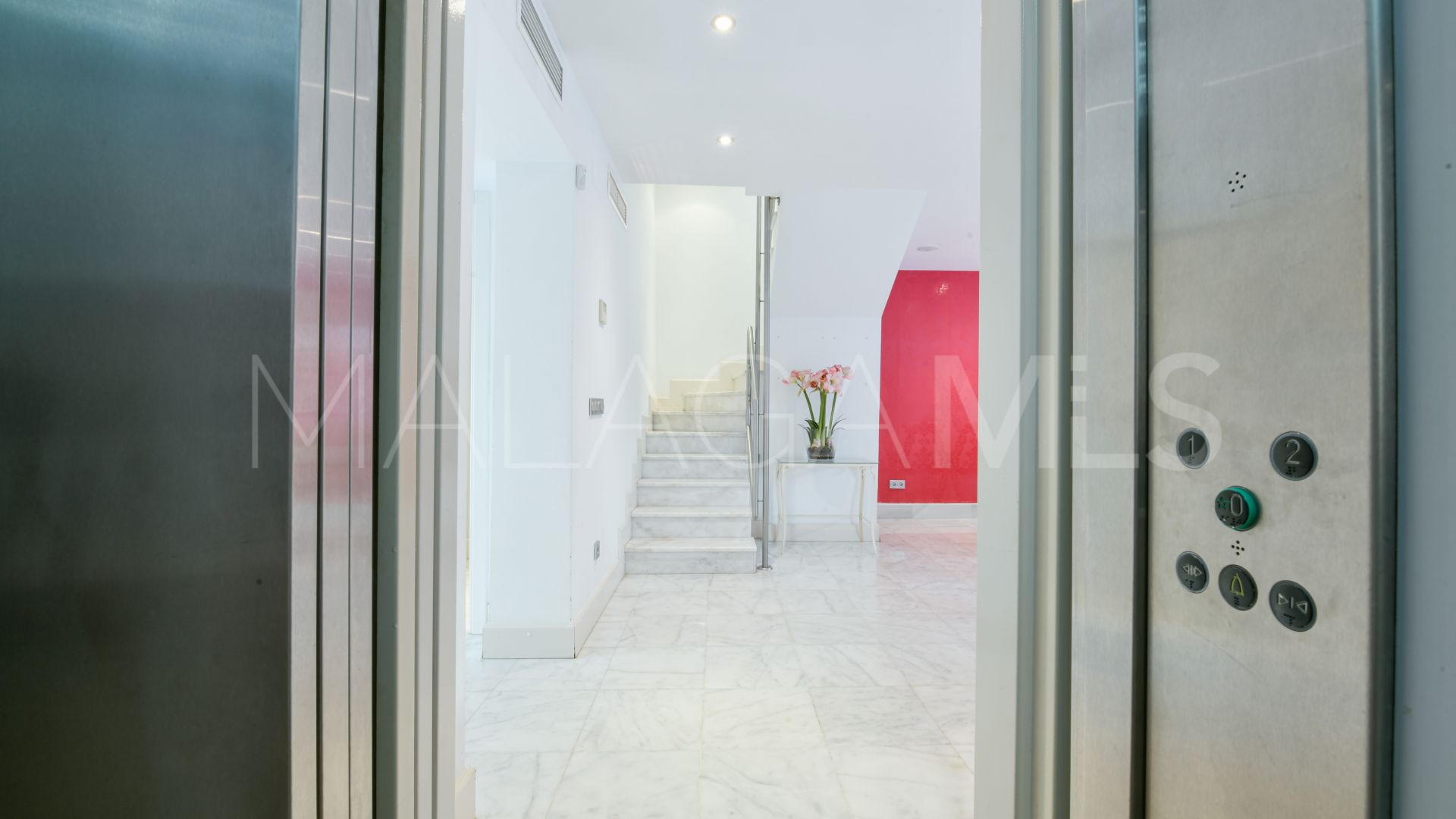 Adosado for sale in Marbellamar