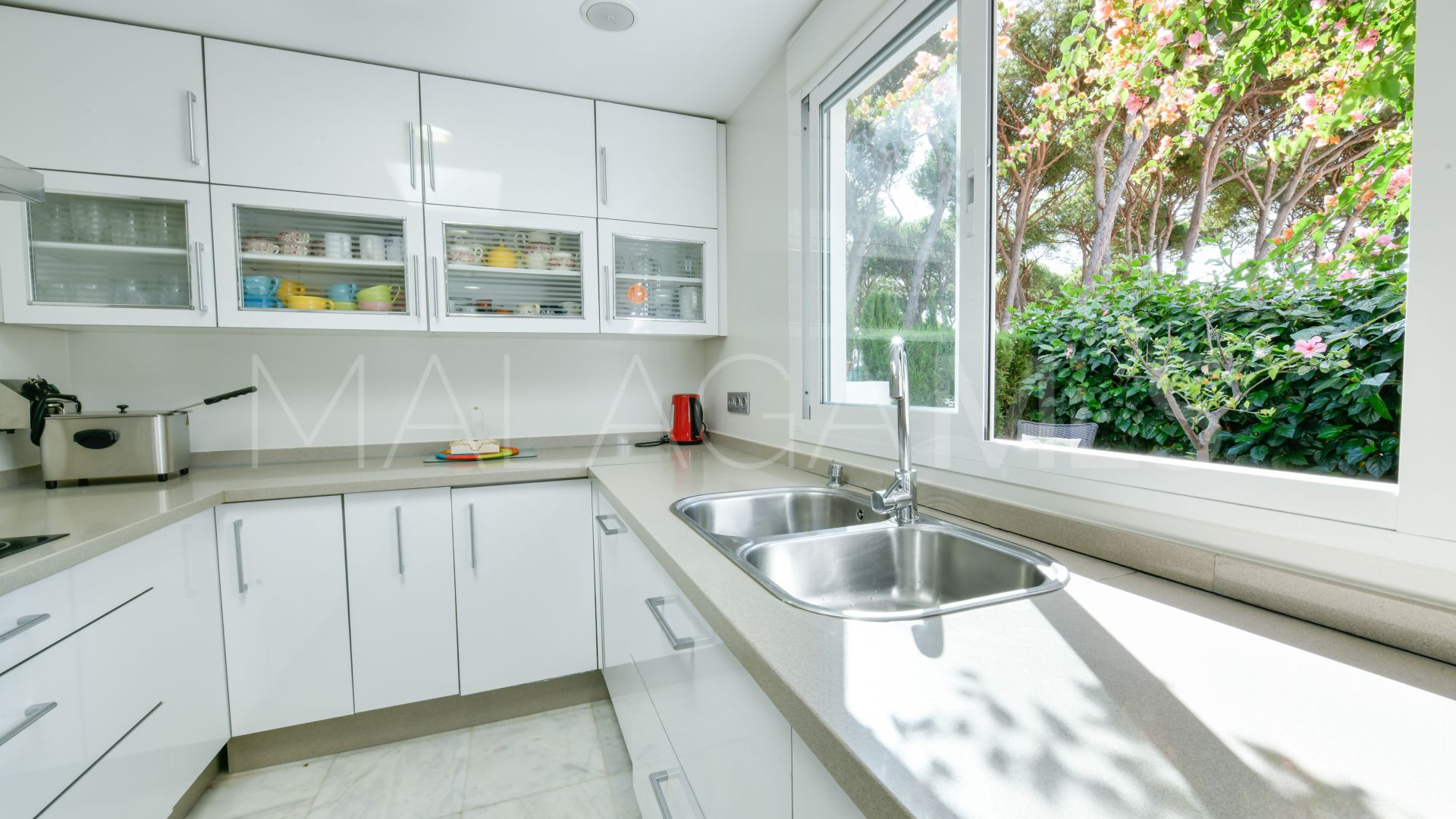 Adosado for sale in Marbellamar