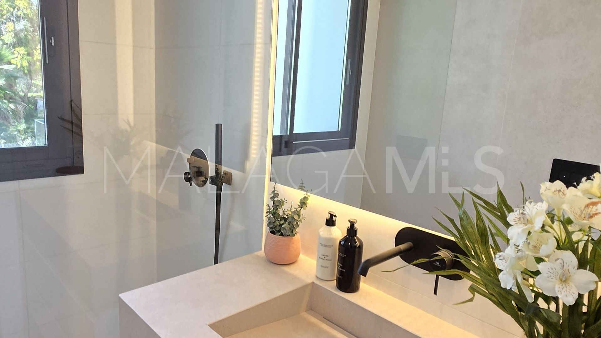 For sale 4 bedrooms villa in La Fuente