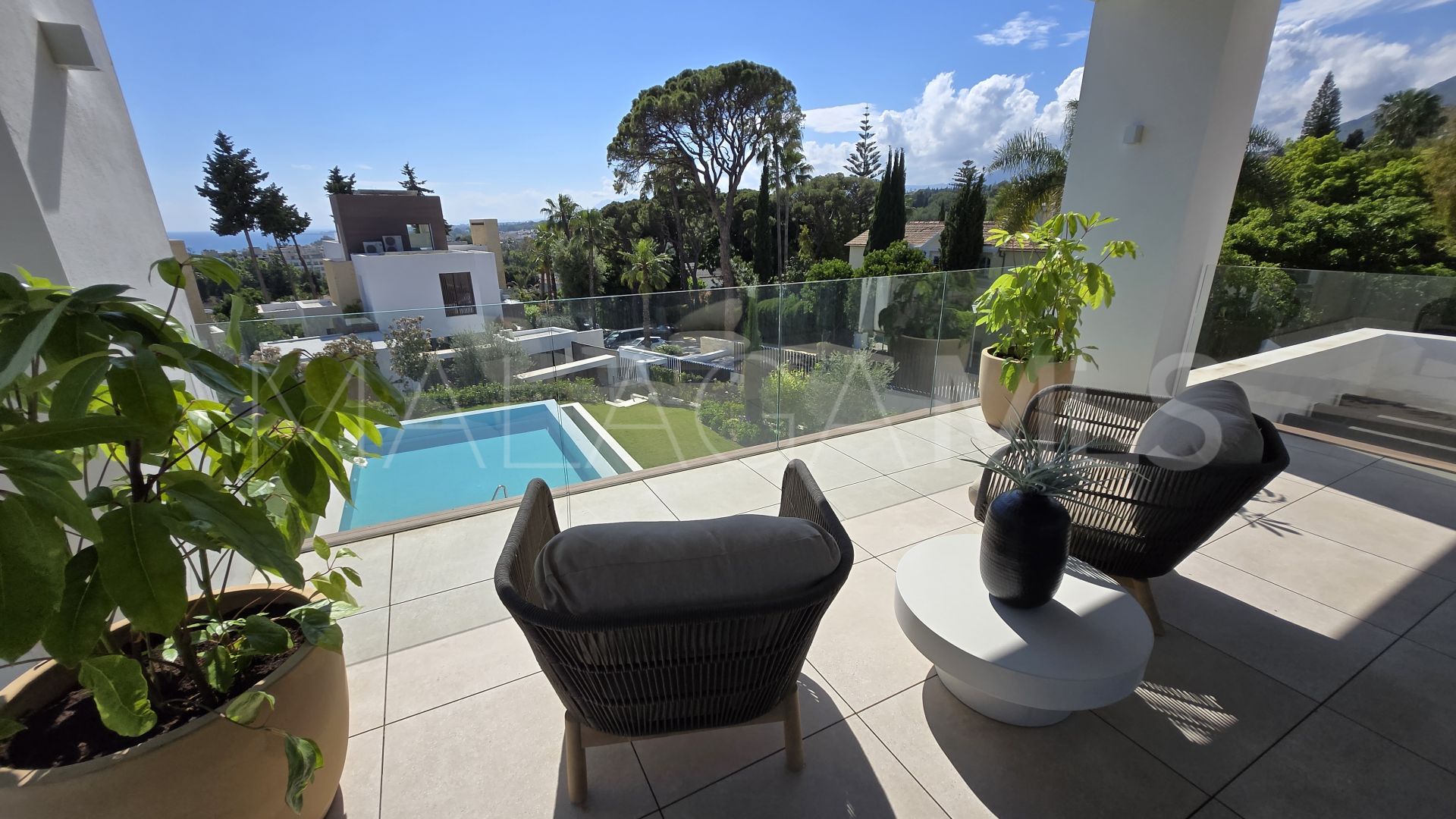 For sale 4 bedrooms villa in La Fuente