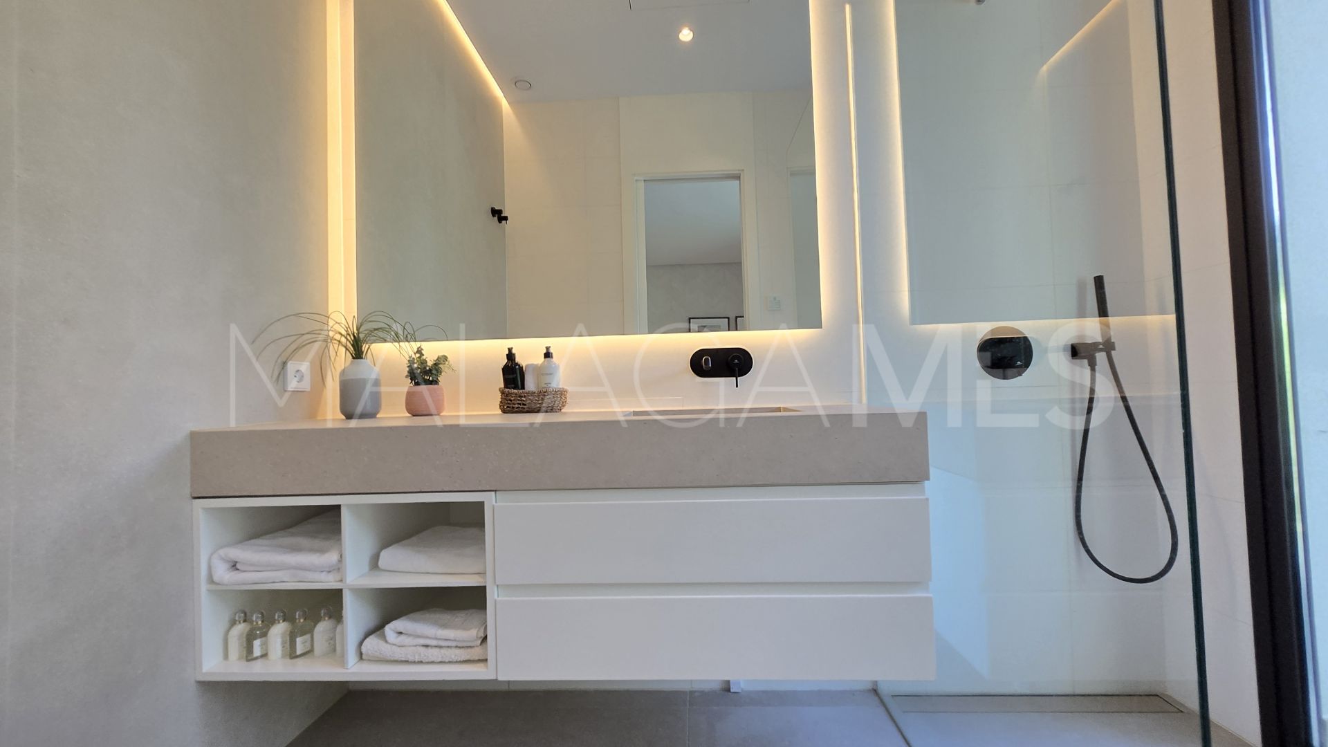 For sale 4 bedrooms villa in La Fuente
