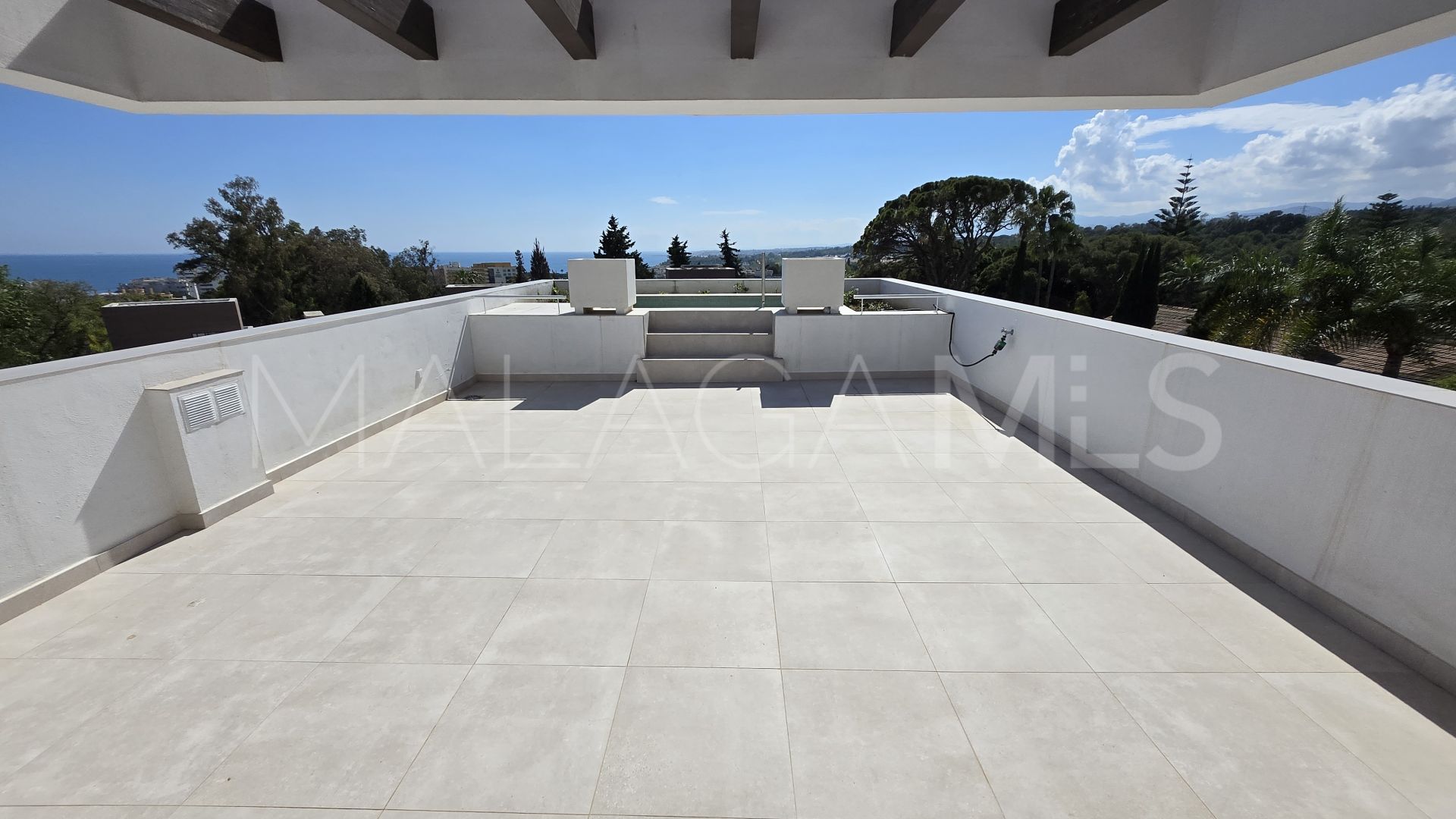 For sale 4 bedrooms villa in La Fuente