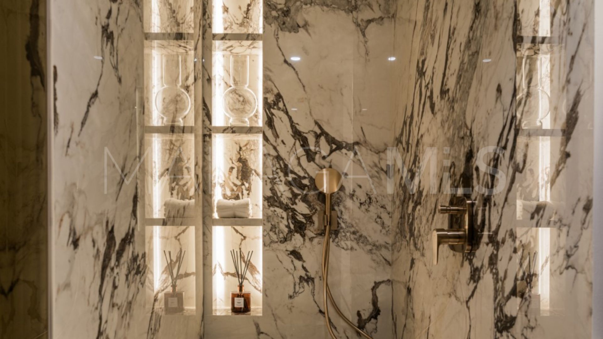 Duplex penthouse for sale in Torre Bermeja