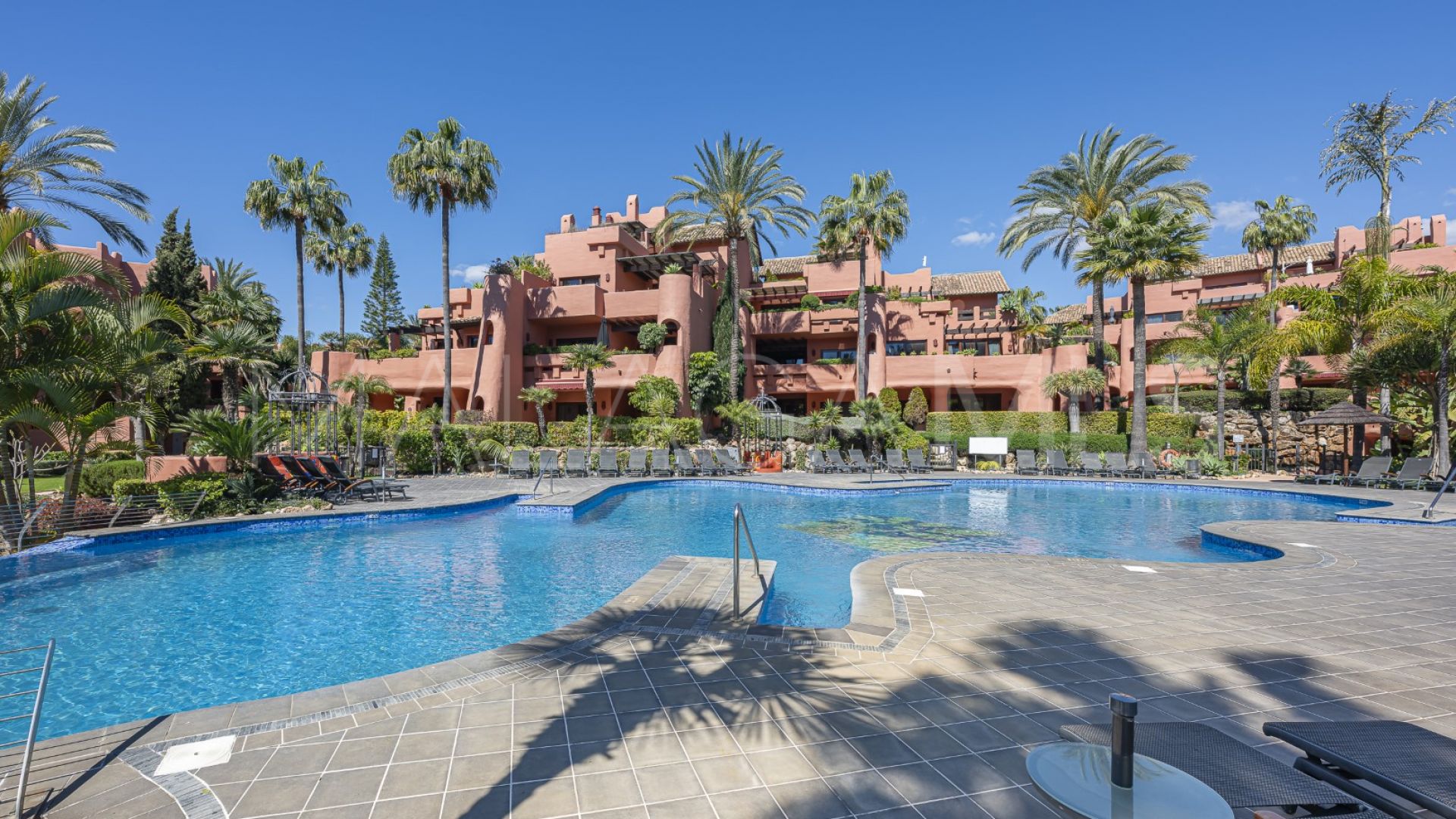 Duplex penthouse for sale in Torre Bermeja