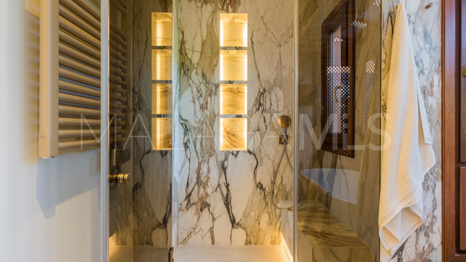 Duplex penthouse for sale in Torre Bermeja