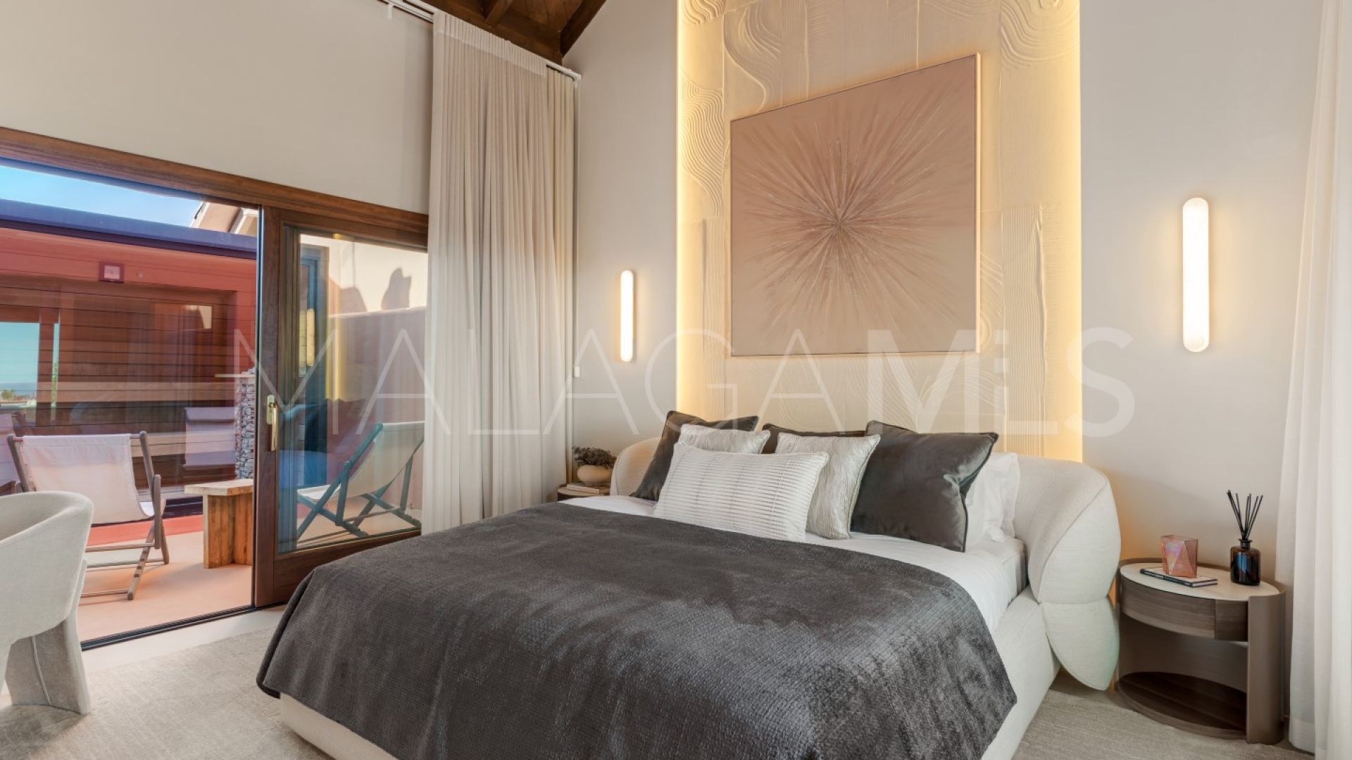 Duplex penthouse for sale in Torre Bermeja