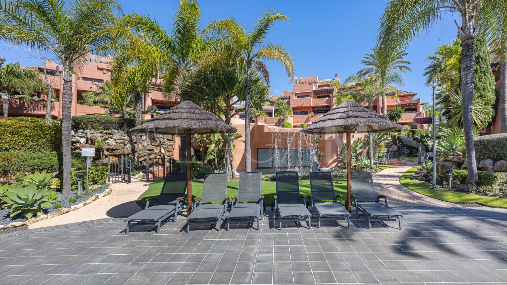 Duplex penthouse for sale in Torre Bermeja
