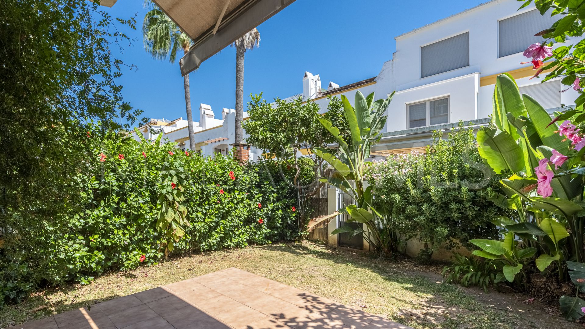 Marbellamar town house for sale