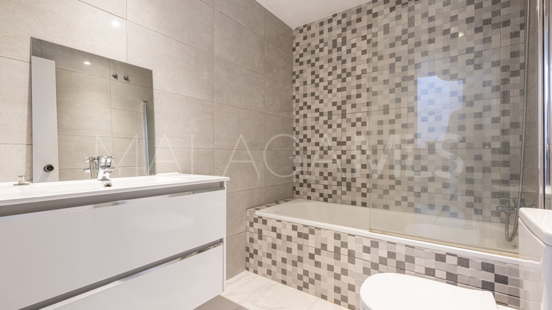 Marbellamar town house for sale