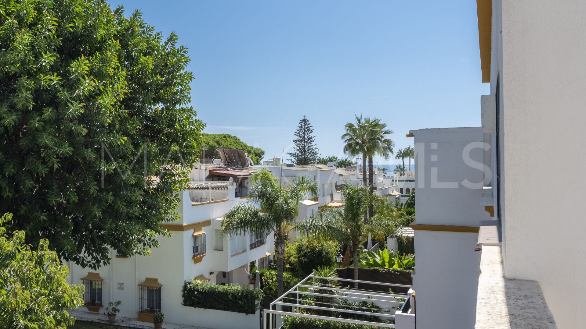 Marbellamar town house for sale