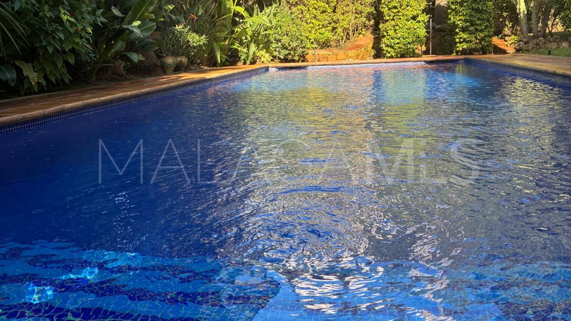 Villa for sale in Altos Reales