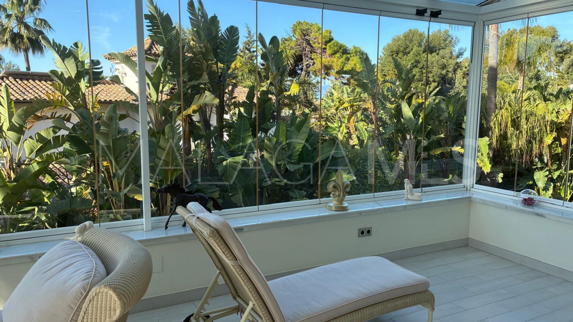 Villa for sale in Altos Reales