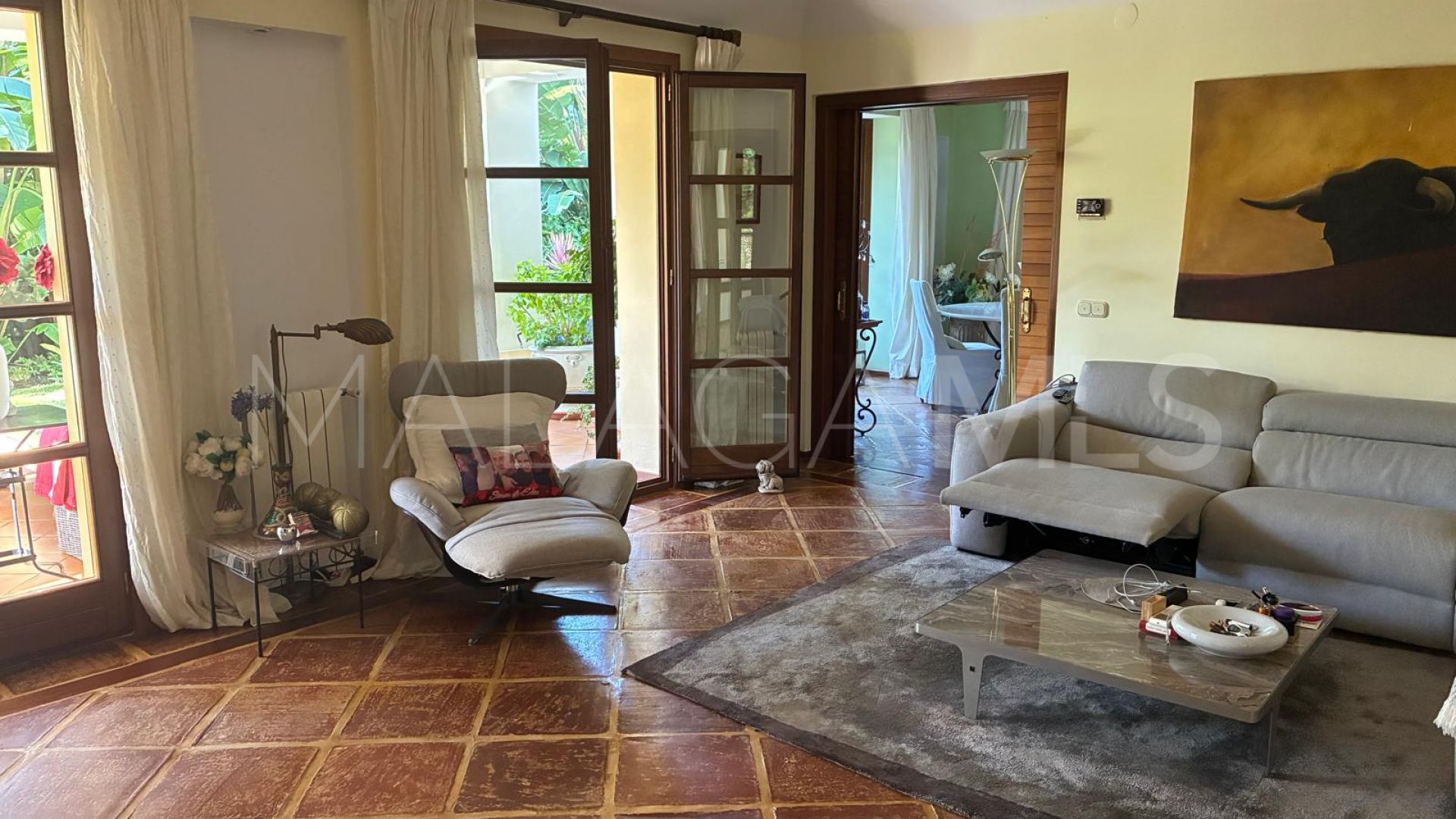 Villa for sale in Altos Reales