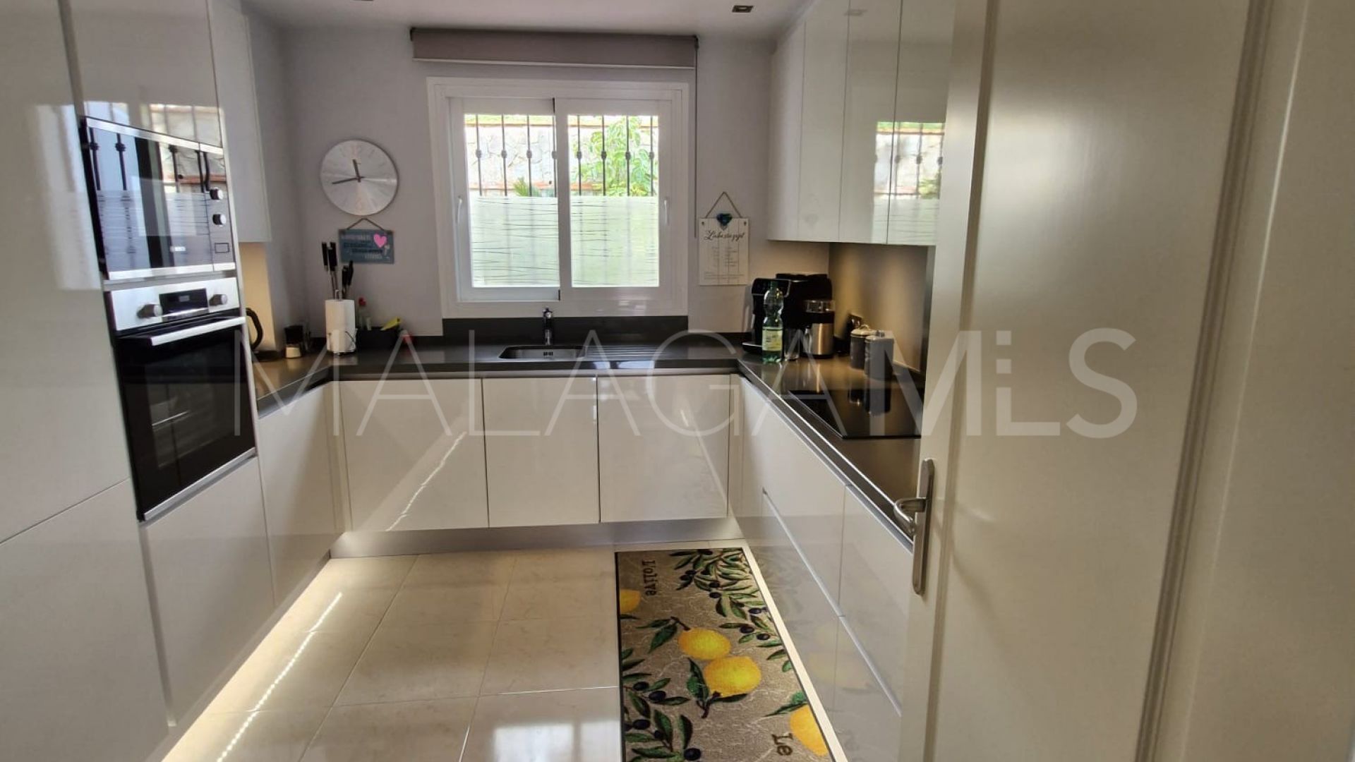 Erdgeschosswohnung for sale in Calahonda