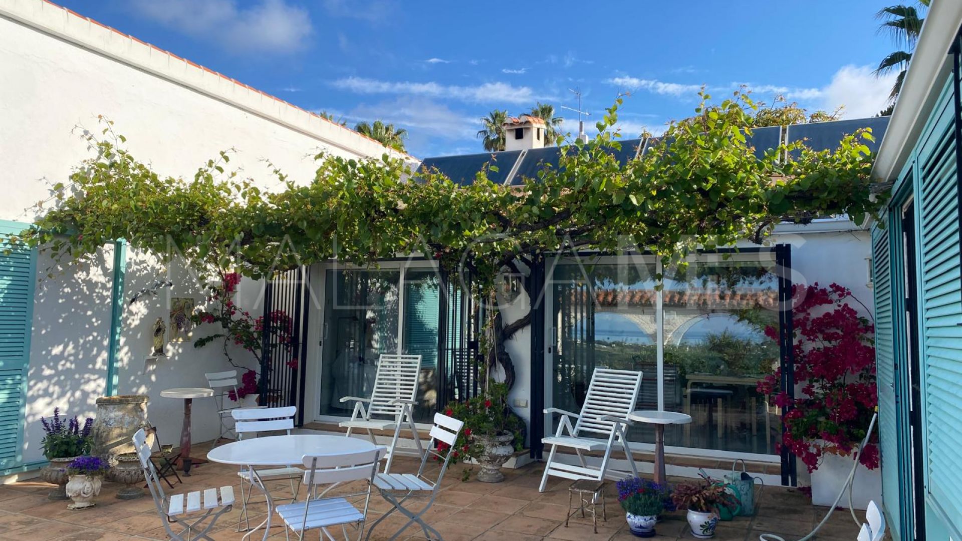 Villa for sale in Puerto Romano