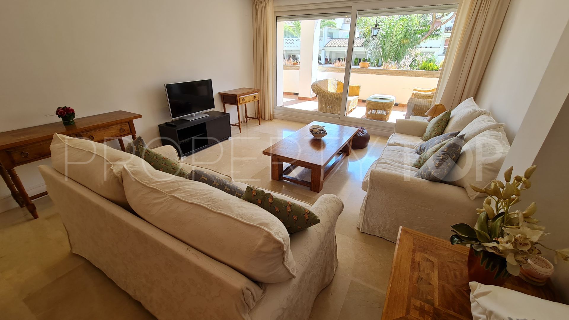 Comprar apartamento con 3 dormitorios en Las Cañas Beach