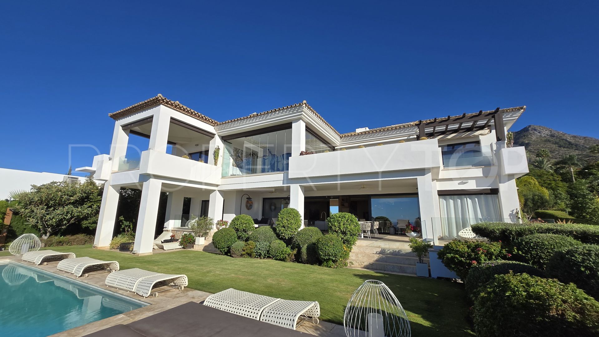 Sierra Blanca 7 bedrooms villa for sale