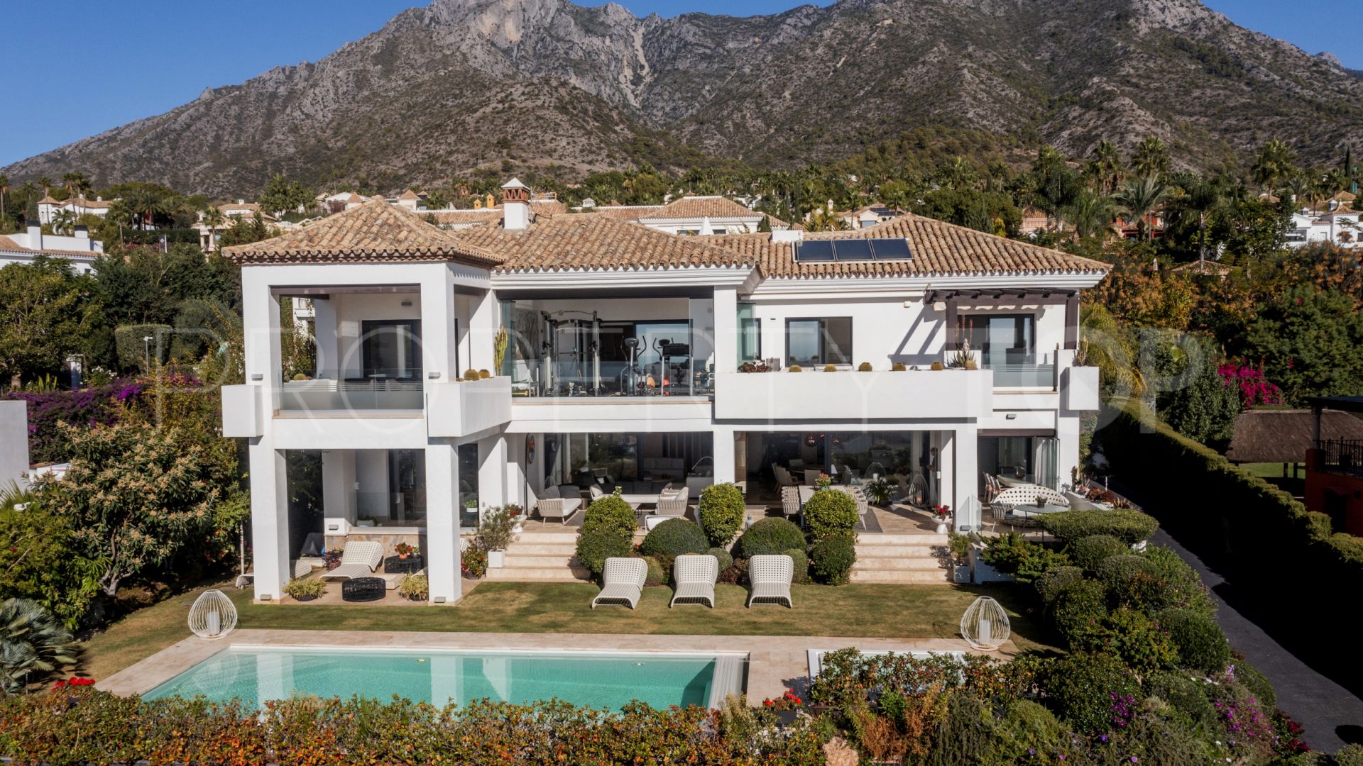 Sierra Blanca 7 bedrooms villa for sale