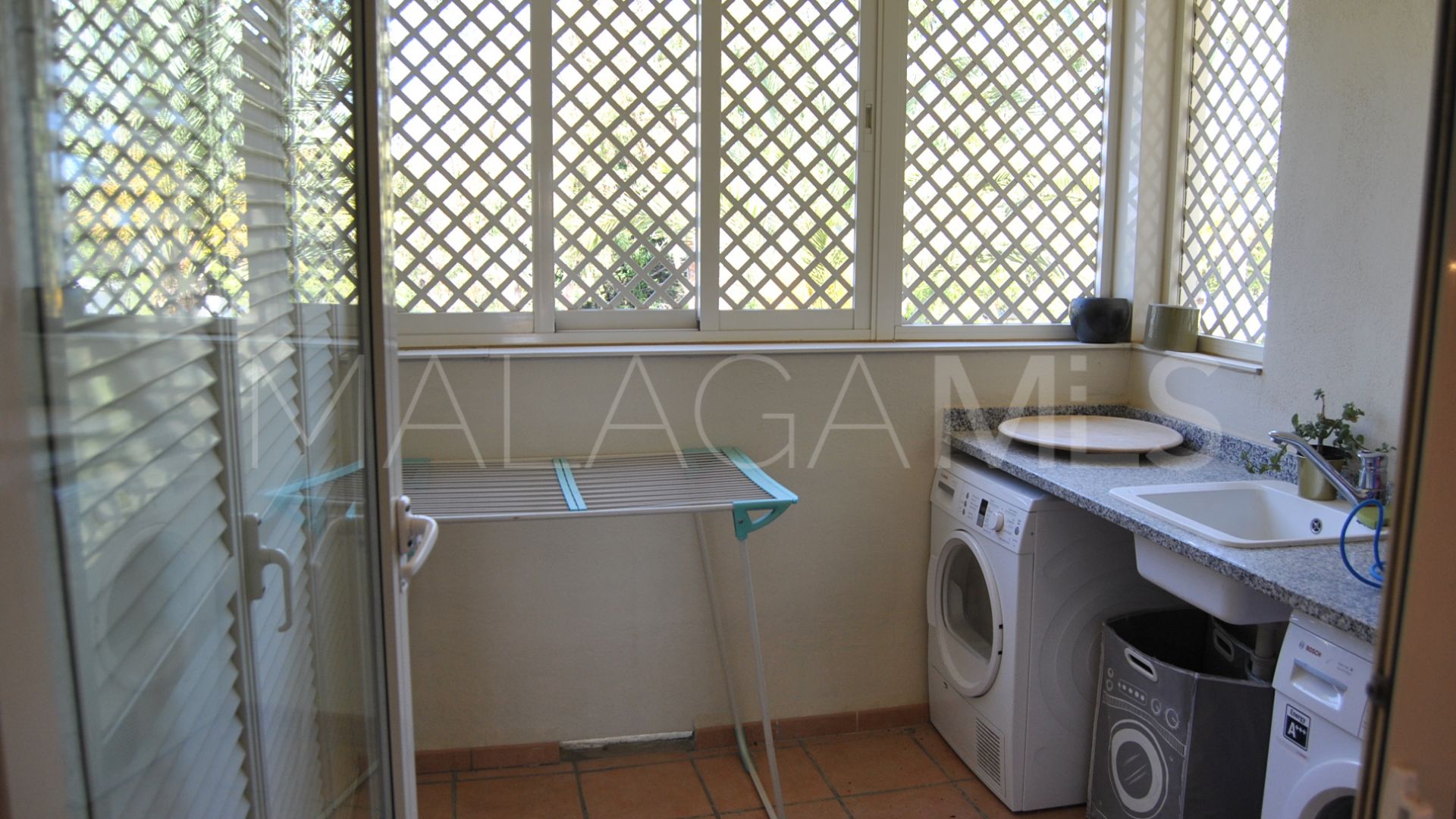 For sale La Trinidad 2 bedrooms apartment