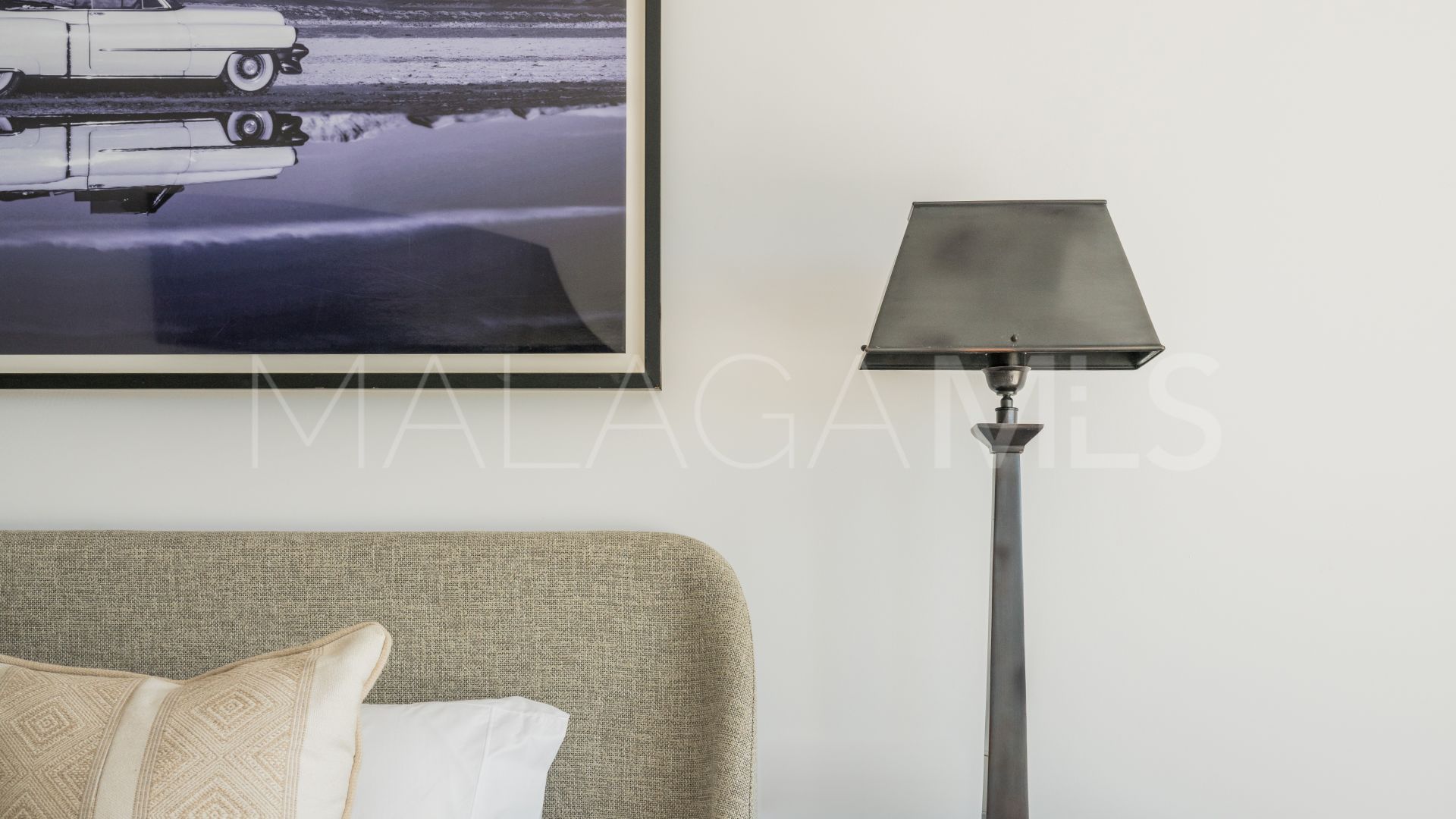 Buy villa in Rocio de Nagüeles