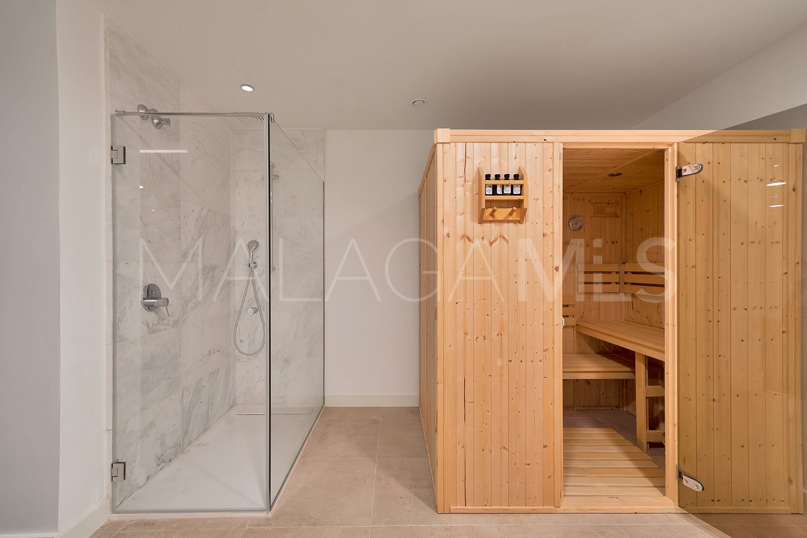 Villa for sale in Capanes Sur