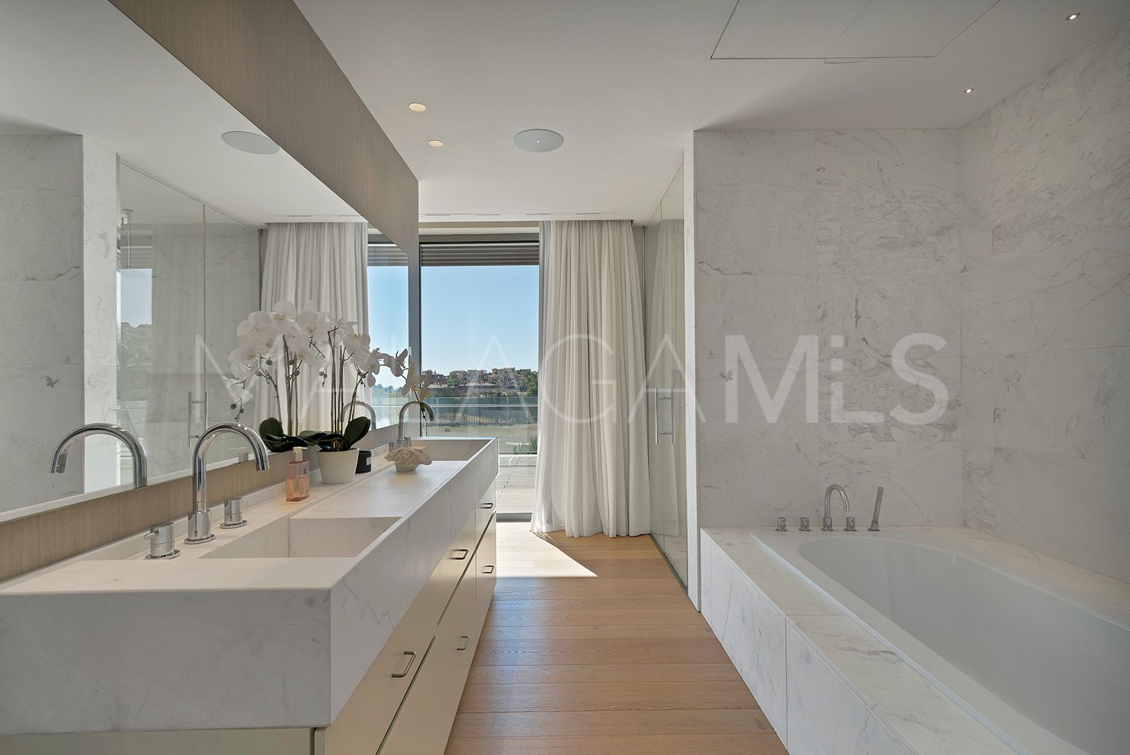 Villa for sale in Capanes Sur
