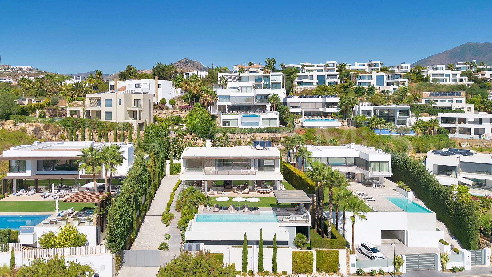 Villa for sale in Capanes Sur