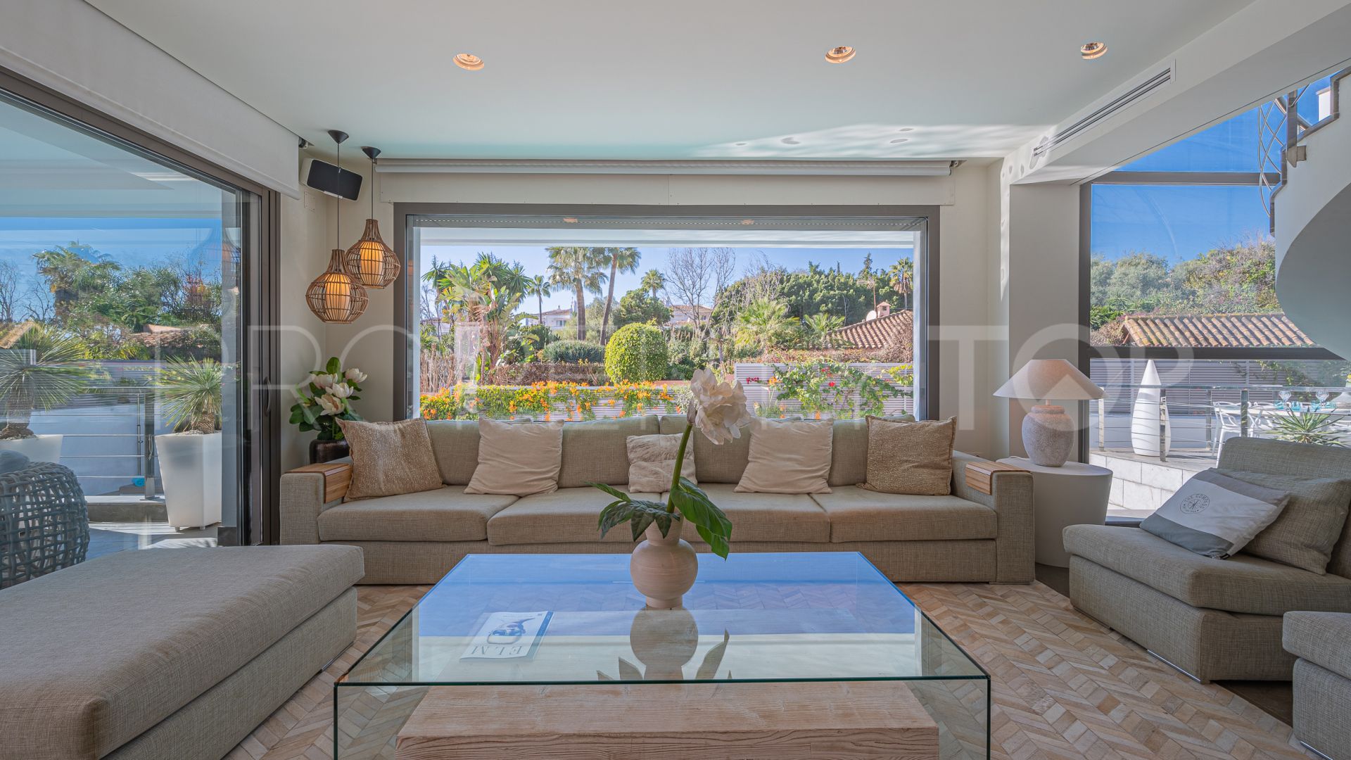 For sale villa in Marbella Golden Mile