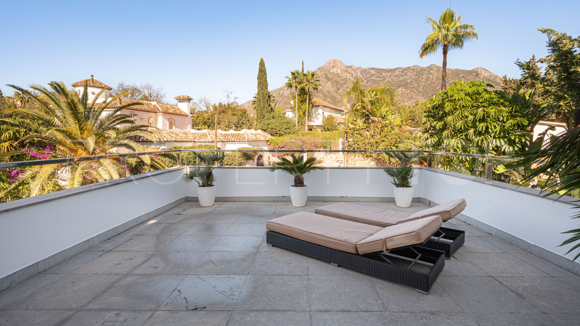 For sale villa in Marbella Golden Mile