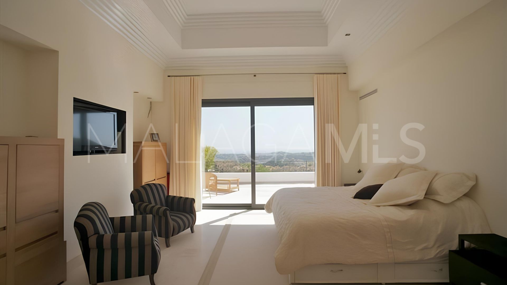 Villa for sale in Los Arqueros