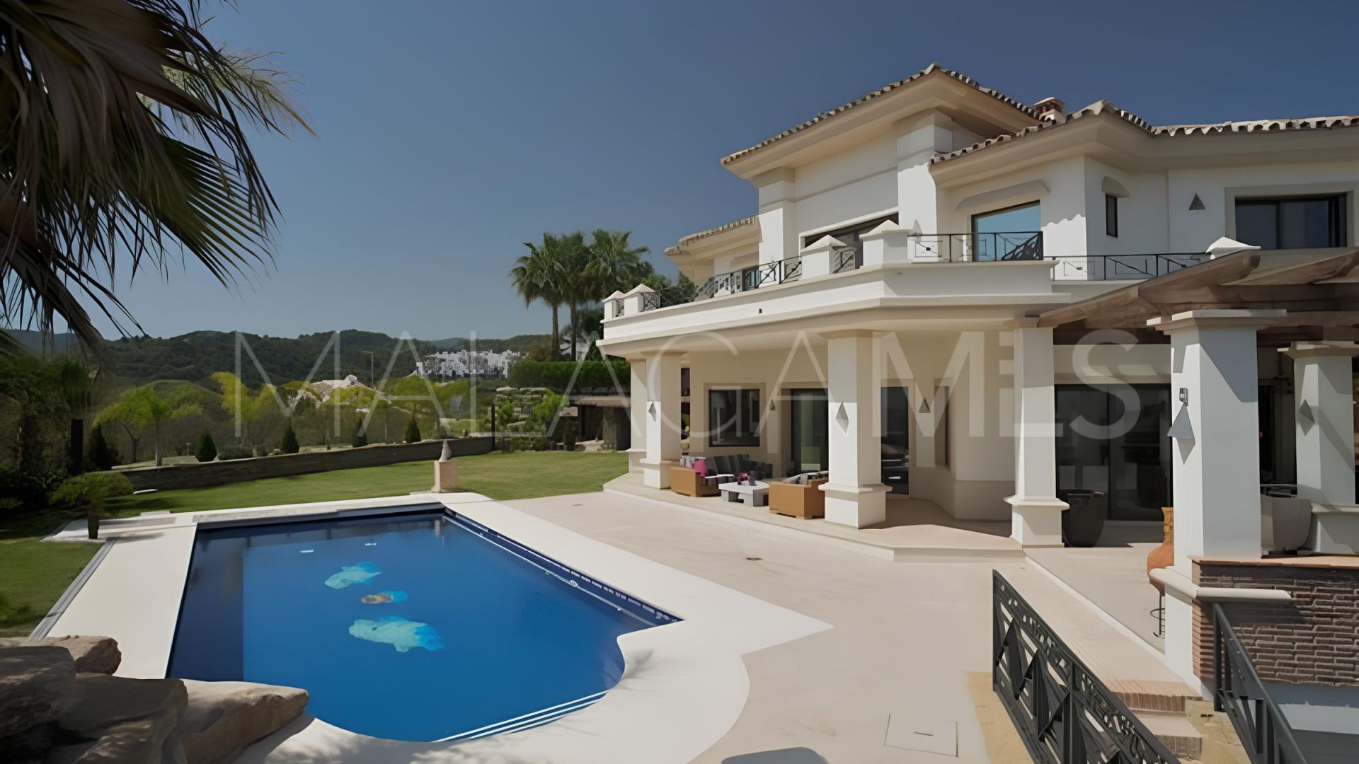 Villa for sale in Los Arqueros