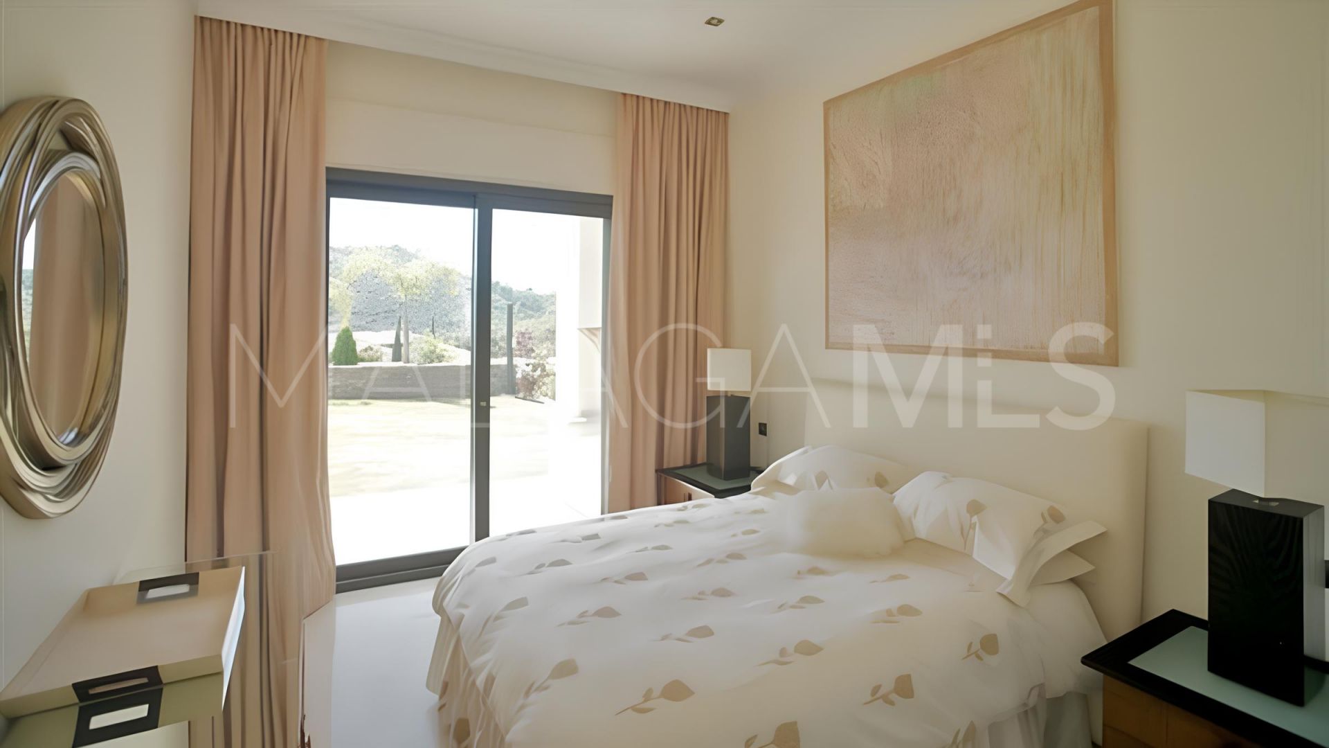 Villa for sale in Los Arqueros