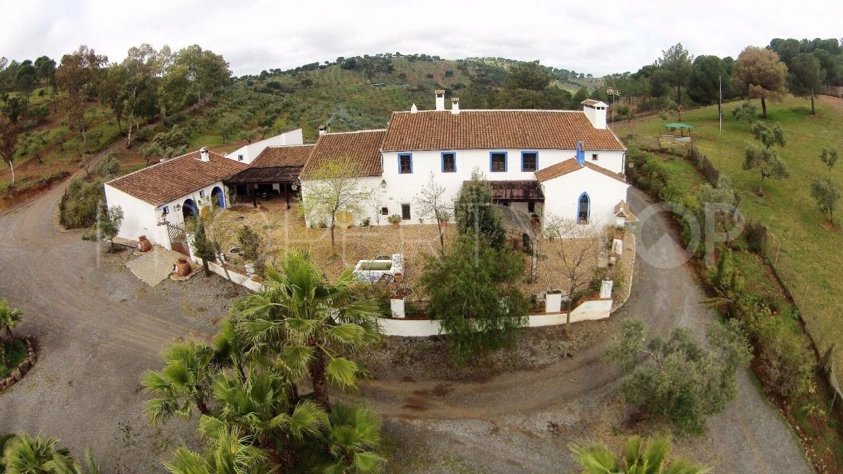 Country house for sale in Alcaracejos