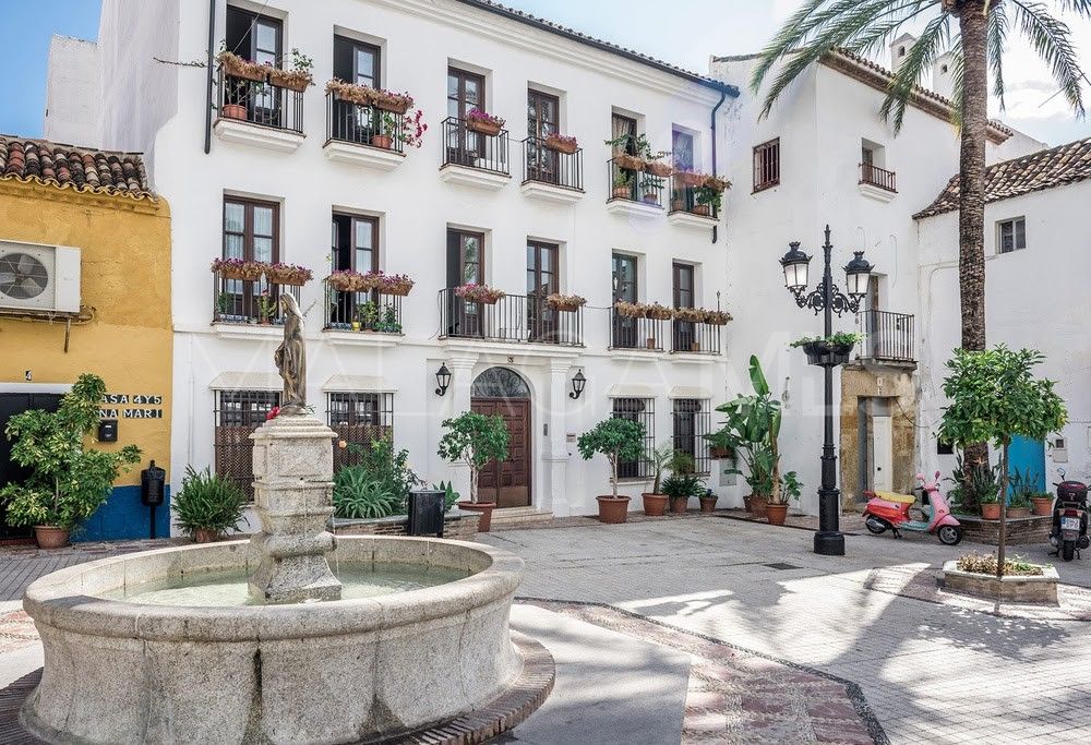 Villa for sale in El Paraiso