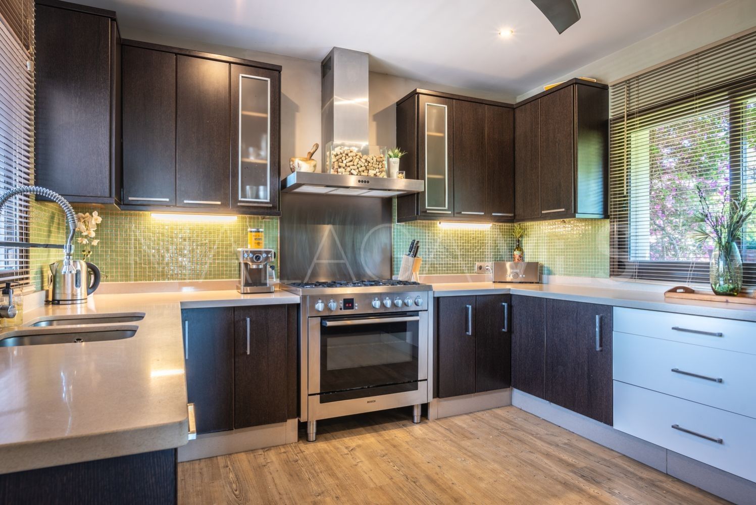 Villa for sale in Forest Hills