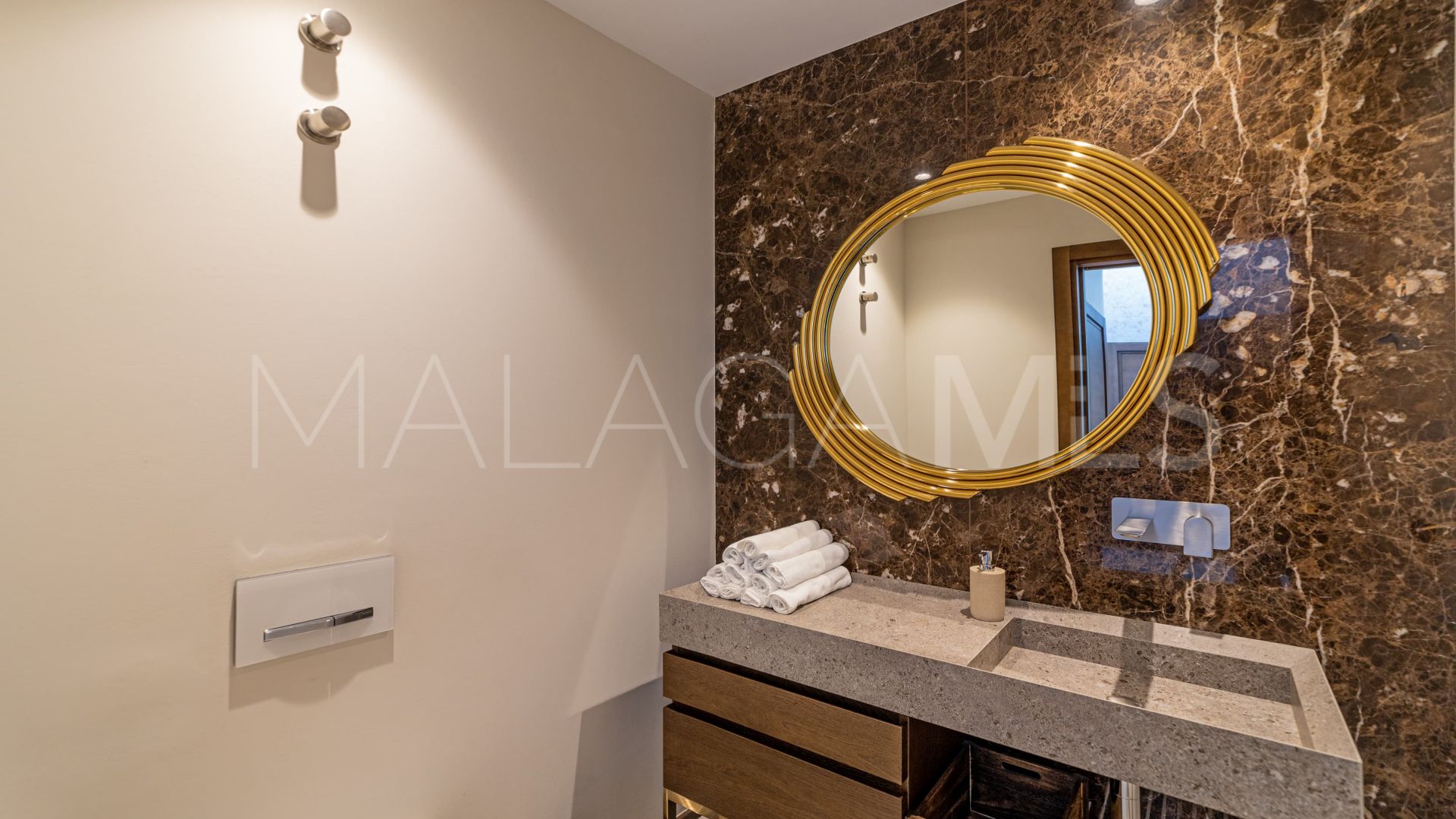 Villa for sale in Los Arqueros