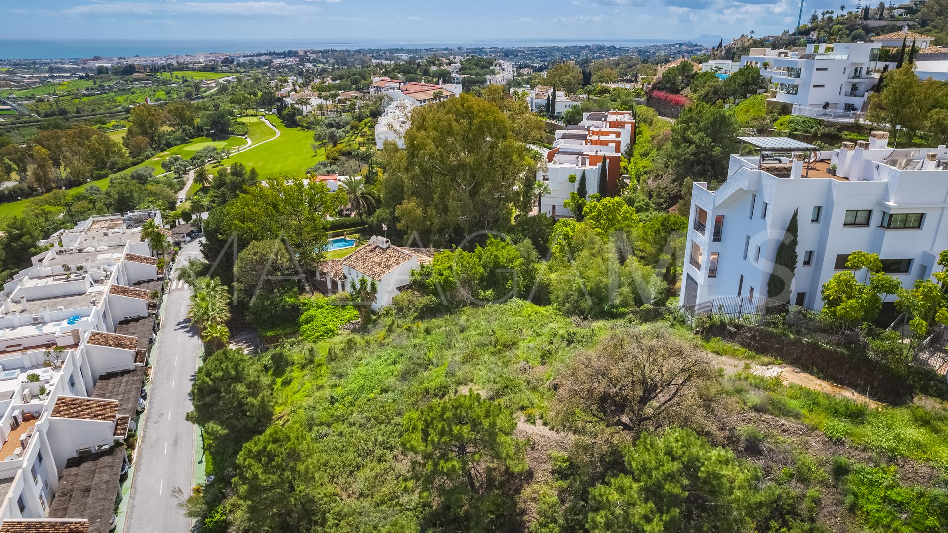 Tomt for sale in El Herrojo