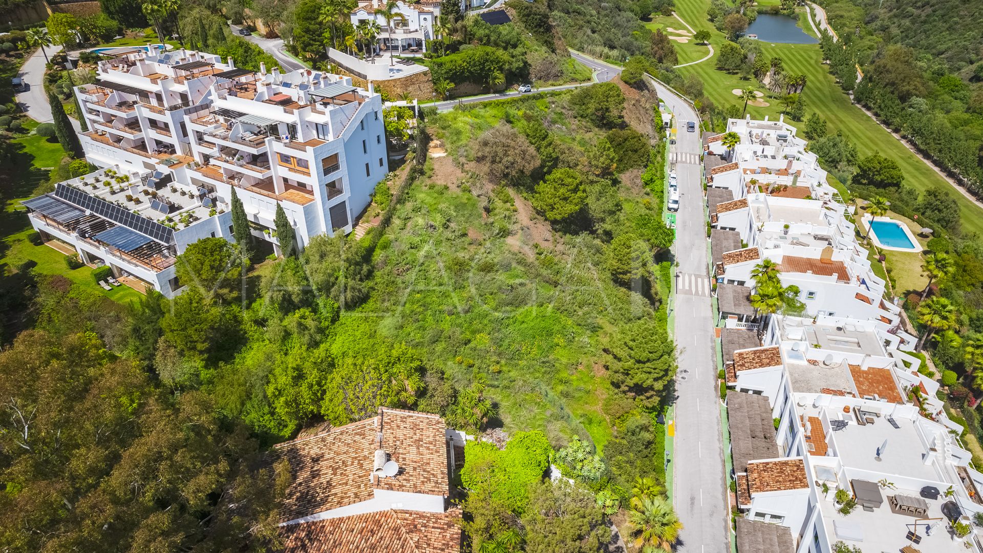 Tomt for sale in El Herrojo